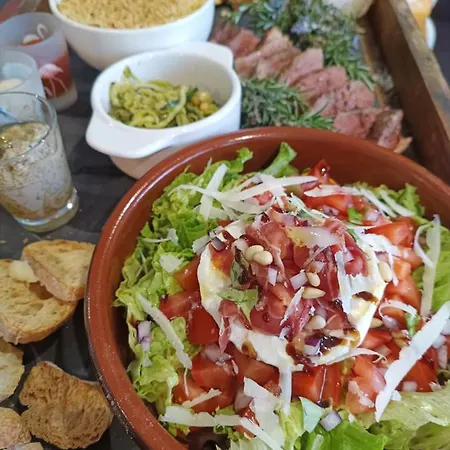 Le Pavillon Des Pivoines 住宿加早餐酒店